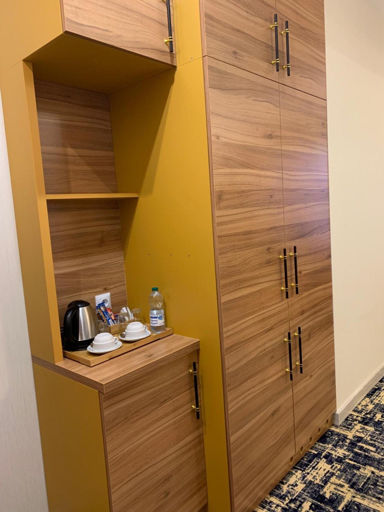 Piramida Aparthotel Болеславец Екстериор снимка