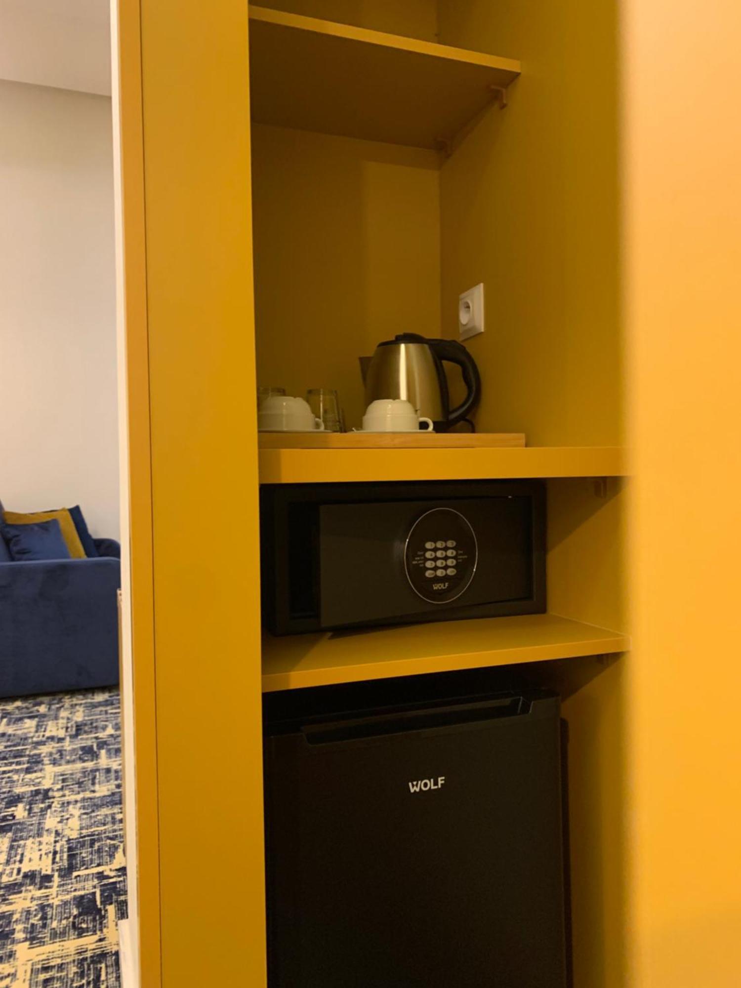 Piramida Aparthotel Болеславец Екстериор снимка